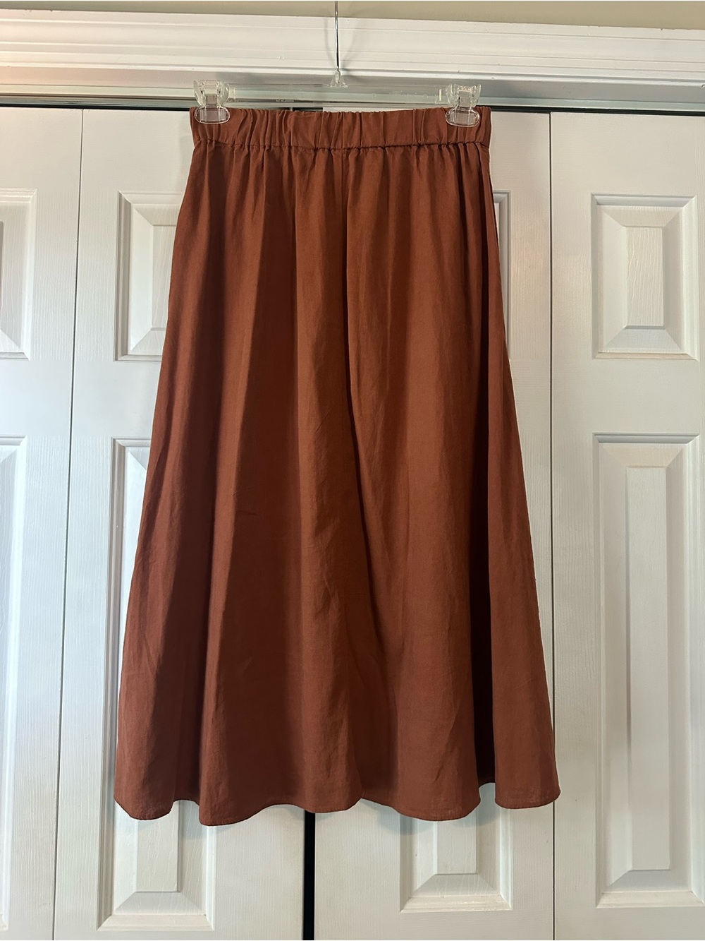 Madewell Linen-Blend Side-Button Midi Skirt - Picture 5 of 7